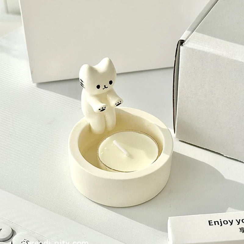 Kitten Candle Holder Cute Grilled Cat Aromatherapy Candle Holder Desktop Decorative Ornaments