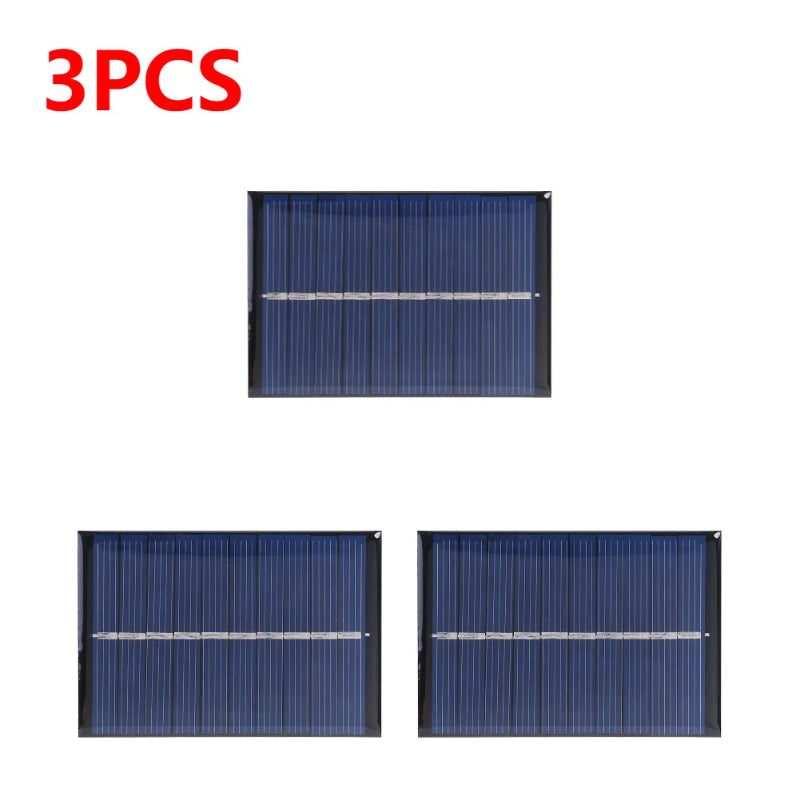 Three solar panels on a white background with '3PCS' in red text above.
