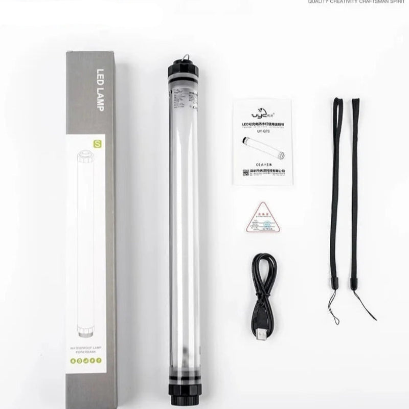 Q7S LED lamp product list with packaging, lamp, cable, and strap on a white background