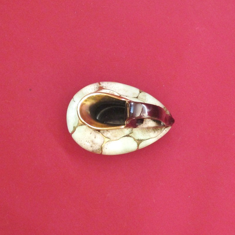 Timeless Beauty Exploring Collectible Handmade Creamers and Vintage Pottery