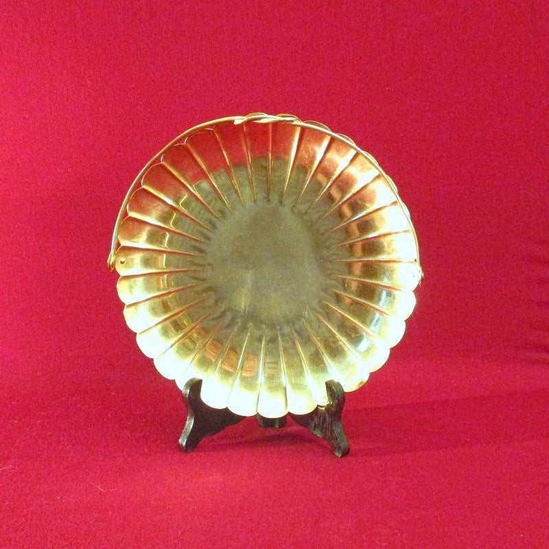 Antique Vintage Rare Dirilyte 3 footed Serving Dish