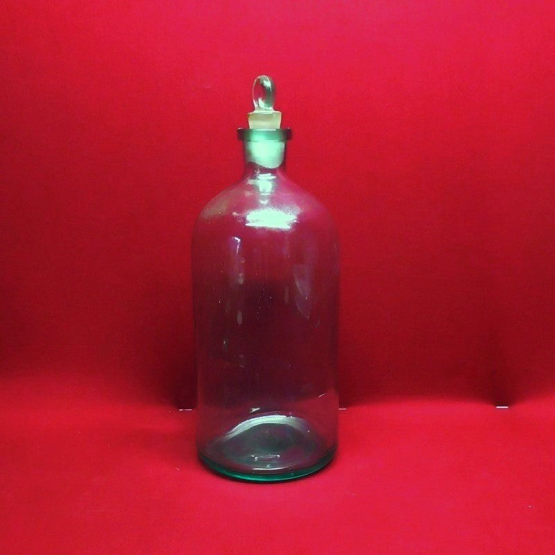 #VintageApothecary #PharmacyBottle #AntiqueBottles #VintageMedicines #CollectibleGlass #RetroPharmacy #HomeDecor #ApothecaryStyle #HerbalRemedies