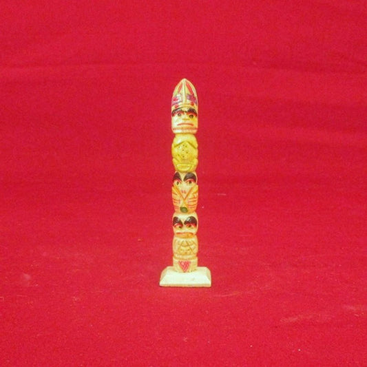 American Indian Hand Carved Totem Poles Sculptures