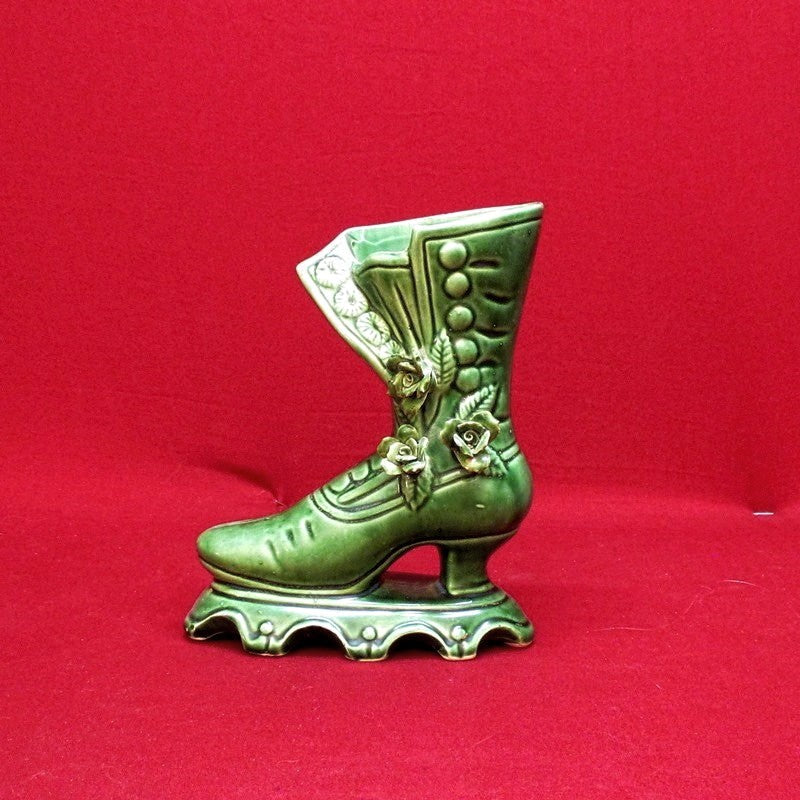 Step into Elegance Where Vintage Charm Meets Floral Beauty