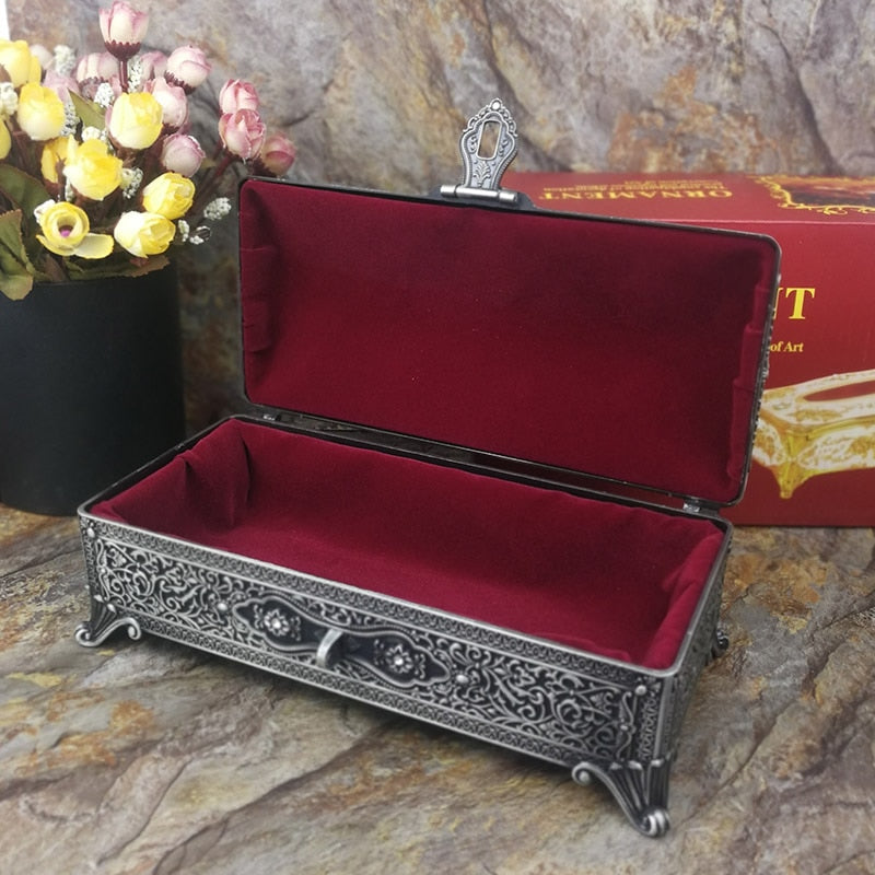 Europe Large size carved metal gold jewelry storage box tin box jewelry organizer desk organizer drawer organizers for gift