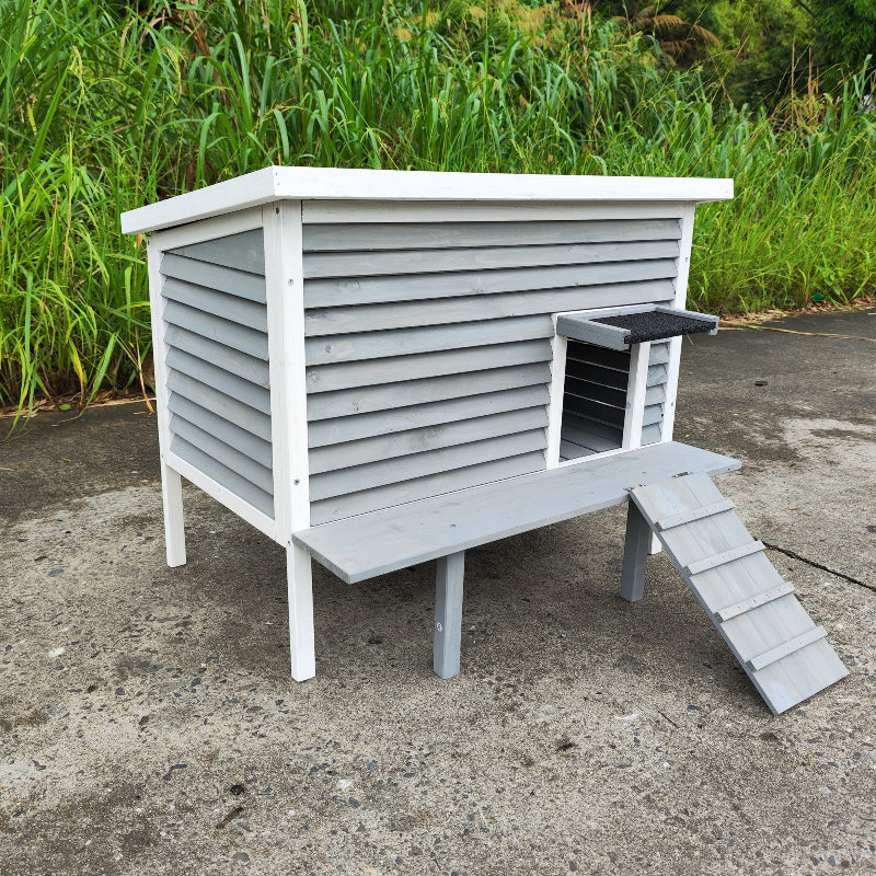 Outdoor Breathable Cat House for Outside Cats, Cat Shelter for Feral Cats with Escape Door, Porch Deck