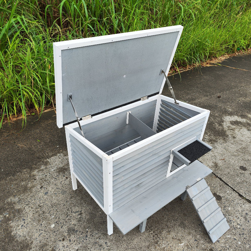 Outdoor Breathable Cat House for Outside Cats, Cat Shelter for Feral Cats with Escape Door, Porch Deck