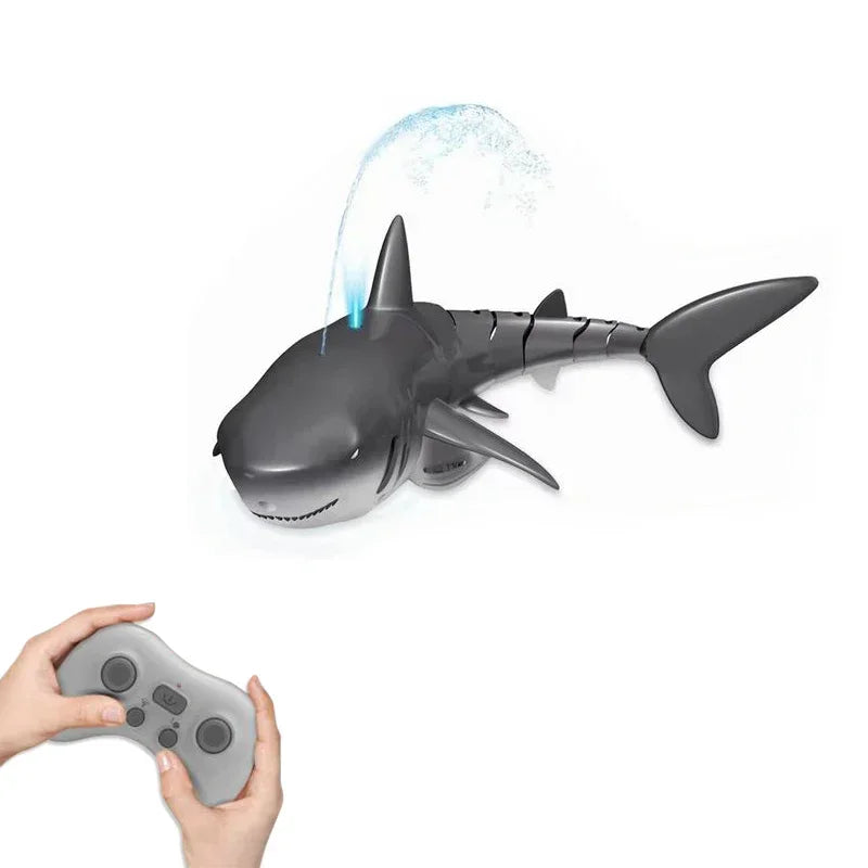 Toy shark with water喷射功能和遥控器